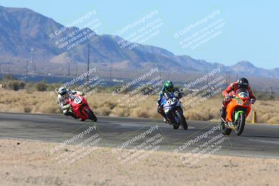 media/Jan-12-2025-CVMA (Sun) [[be1d2b16e3]]/Race 2-Supersport Middleweight/